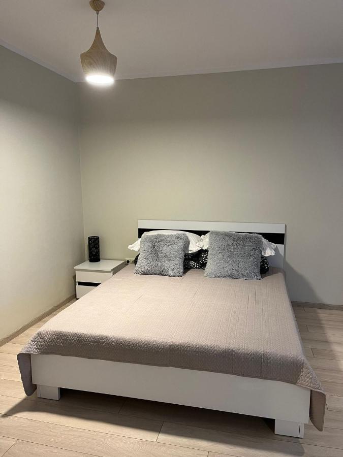 Beautiful Apartment Great Location Free Parking Riga Ngoại thất bức ảnh